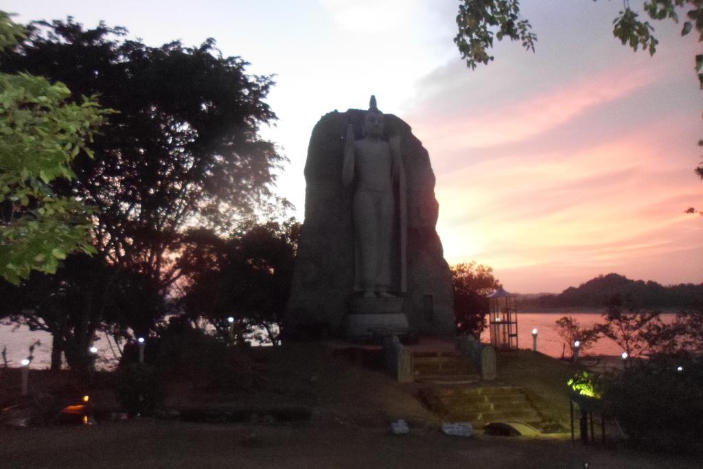 Thisal Guest House Polonnaruwa Exterior foto